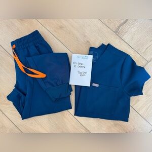 Figs Deep Reef Scrub Set